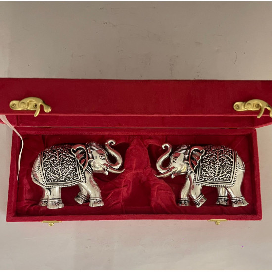 Fine Silver Plated Elephant Pair  Material 